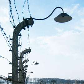 Ab Krakau: Führung durch Auschwitz-Birkenau & Hotelabholung