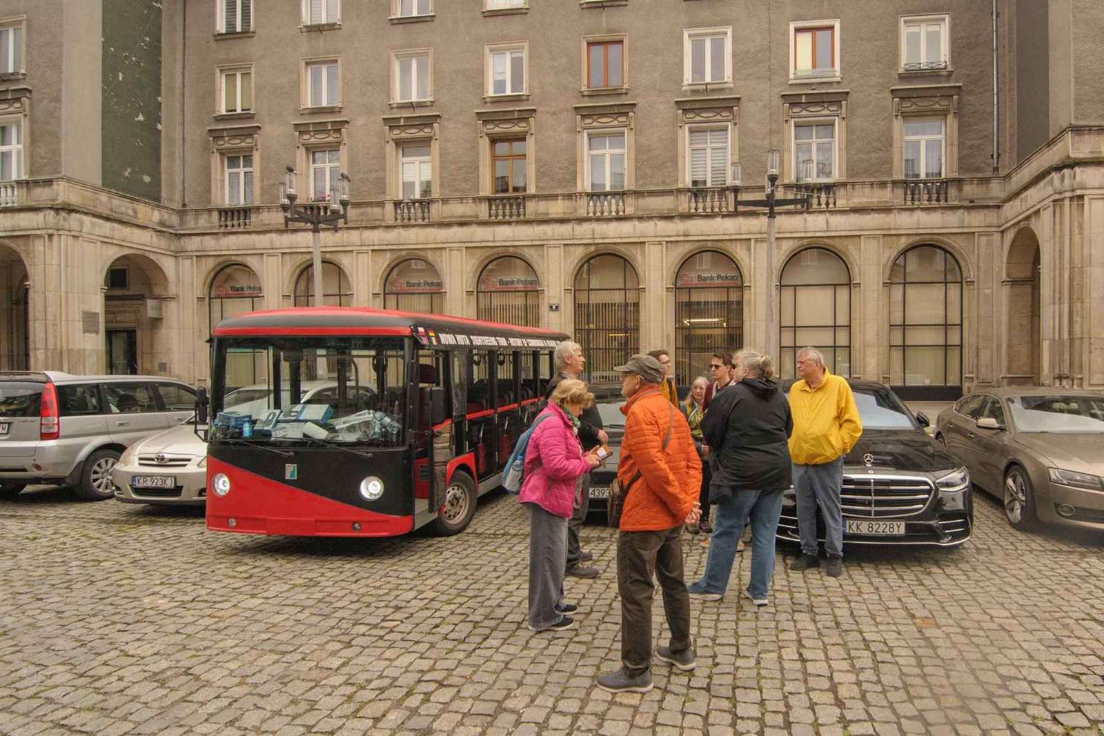 Krakau: Communistische tour Stadsbezichtiging Nowa Huta E Golfkar