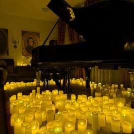 Krakau: Chopin-Konzert bei Kerzenschein mit Wein