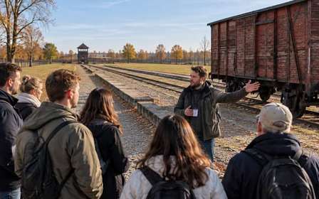 Krakau: Tour zu den historischen Stätten von Auschwitz – Besichtigung der Außenanlagen