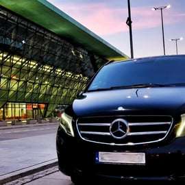Krakau: Privé transfer van/naar luchthaven Krakau (KRK)