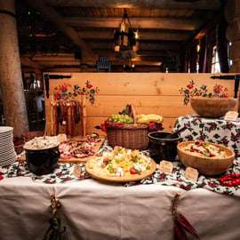 Aus Krakau: Polnische Folklore-Show mit All-You-Can-Eat-Dinner
