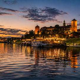 Krakau: Sonnenuntergang und Abendliche Bootsfahrt auf einem traditionellen Holzboot