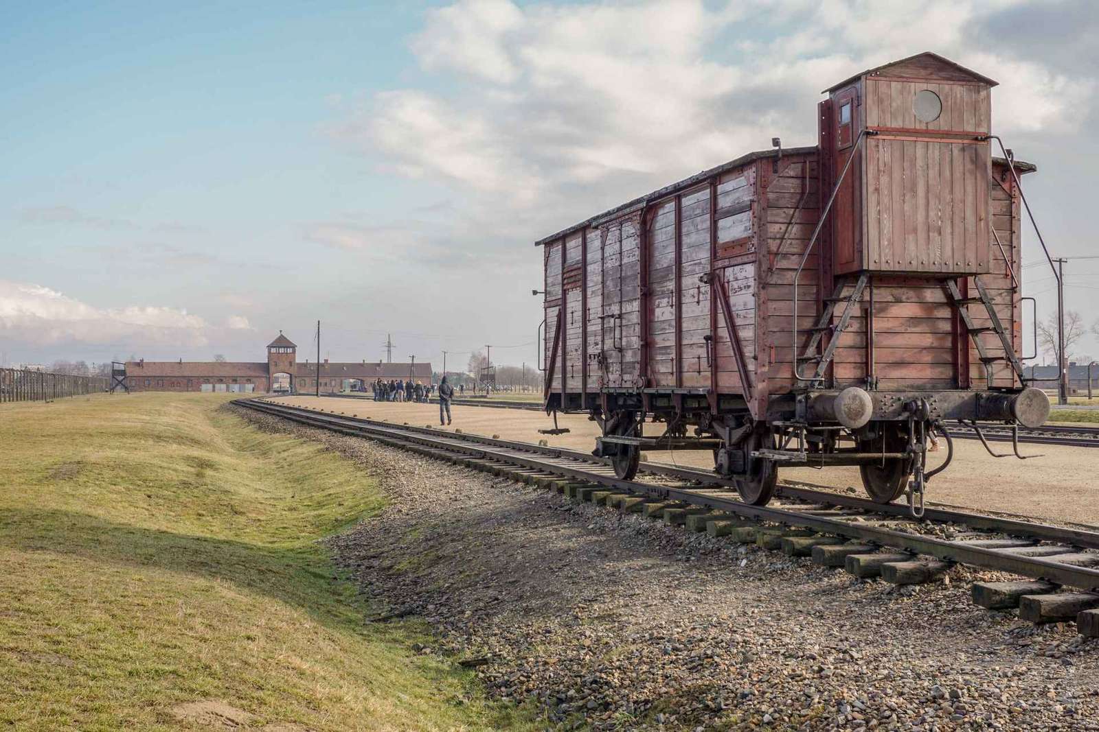 Von Krakau aus: Auschwitz-Birkenau Ganztagestour mit Guide