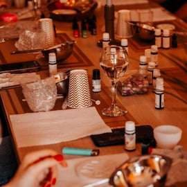 Krakau: Workshop mit Kerzen zum Selbermachen, Wein und Musik