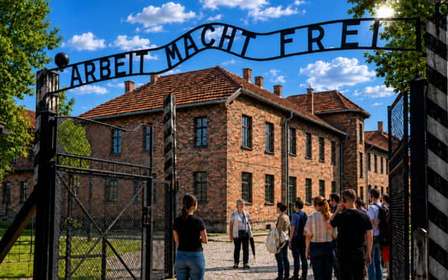 Krakau: Auschwitz-Birkenau Guided Tour mit Transport