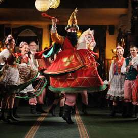 Krakau: Polnische Volkstanz-Show im Jama Michalika