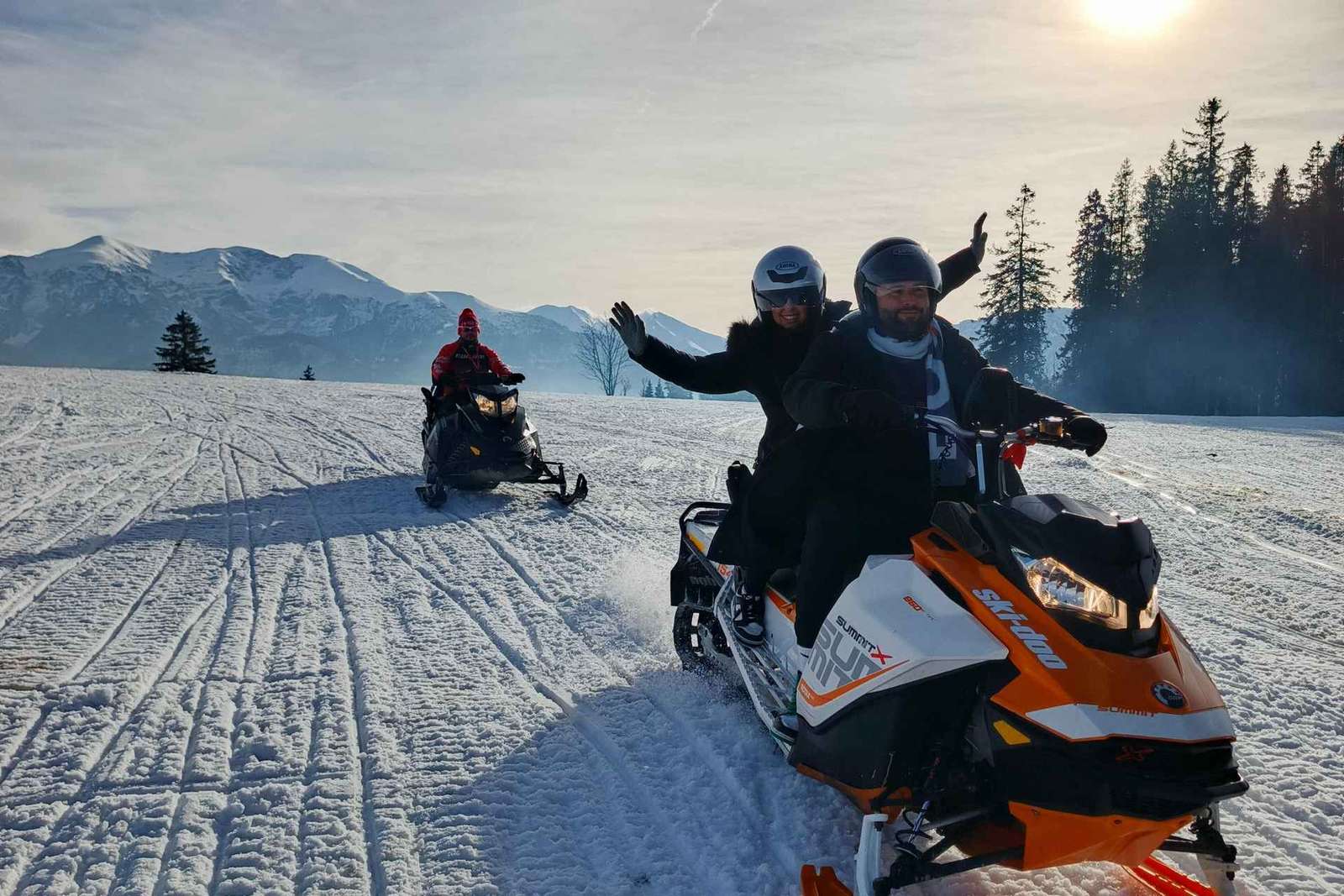 Krakau: Ganztagestour Schneemobil & Thermalbäder Zakopane