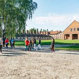 Von Krakau aus: Auschwitz-Birkenau Geführte Tour & Abholoptionen