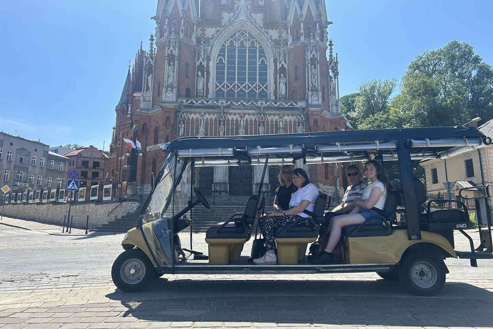 Krakau: Geführte Stadttour mit Golfbuggy und Abholung vom Hotel