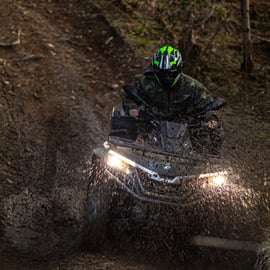 Ab Krakau: Extreme Quad-Tour mit dem Geländewagen