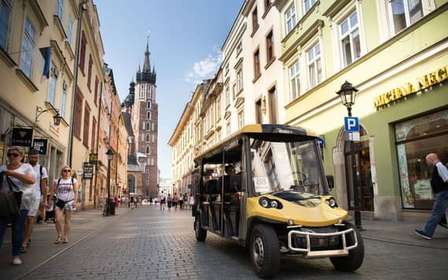 Krakau: Stadtrundfahrt durch 3 Bezirke mit dem Elektroauto