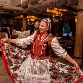 Krakau: Traditionelles polnisches Abendessen & Folk Show