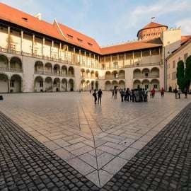 Krakau: Wawel Castle and Cathedral Guided Tour