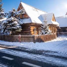 Krakau: Tour nach Zakopane mit Schneemobilen & Lagerfeuer